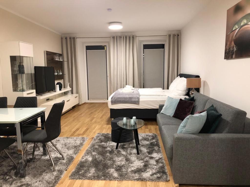 English Theater Apartment At Rathaus Bécs Kültér fotó